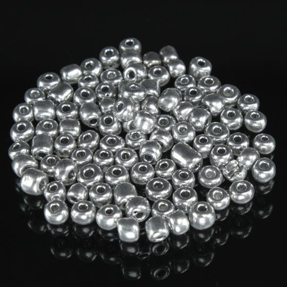 Koraliki szklane srebrne 4 mm opakowanie 7 g